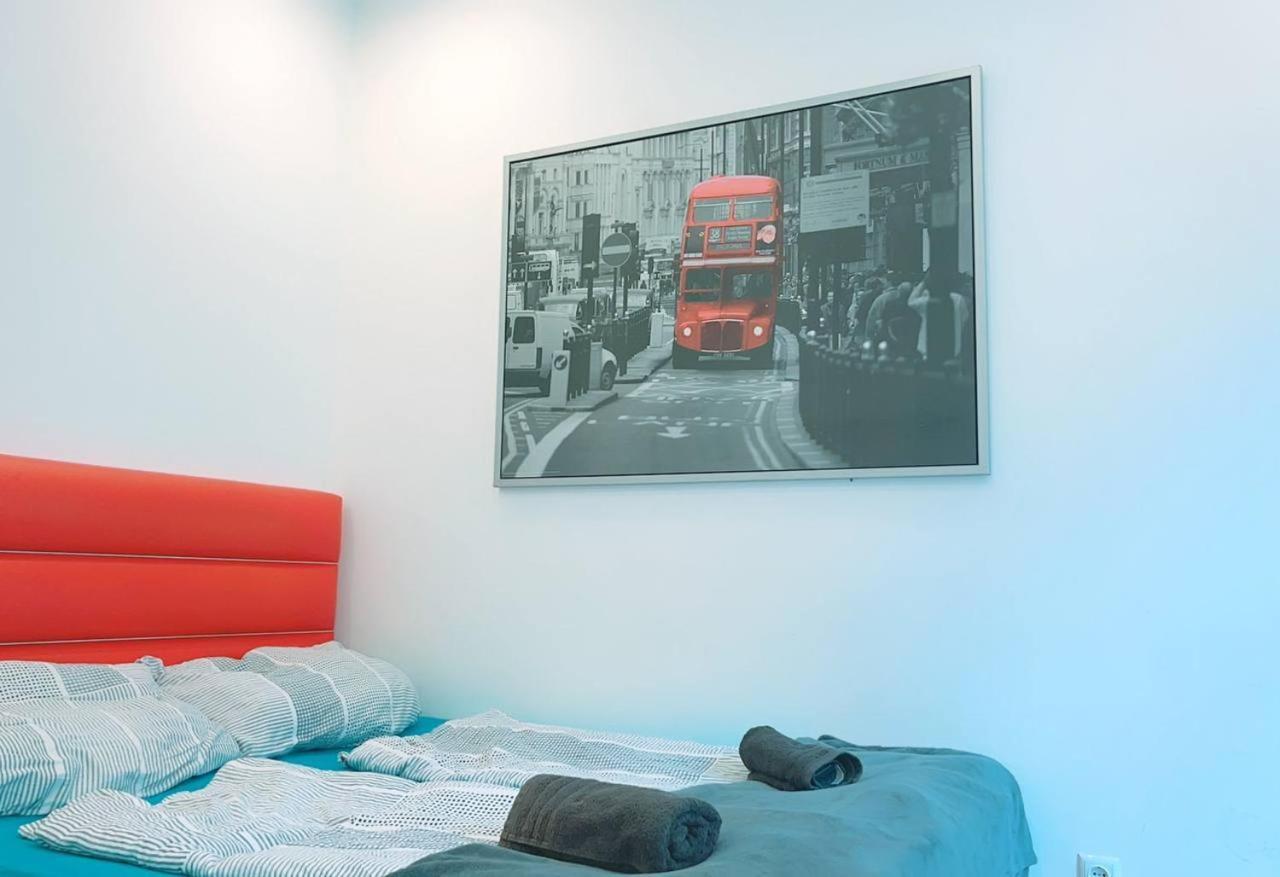 Comfort Triple Room Hn Vienna Luaran gambar