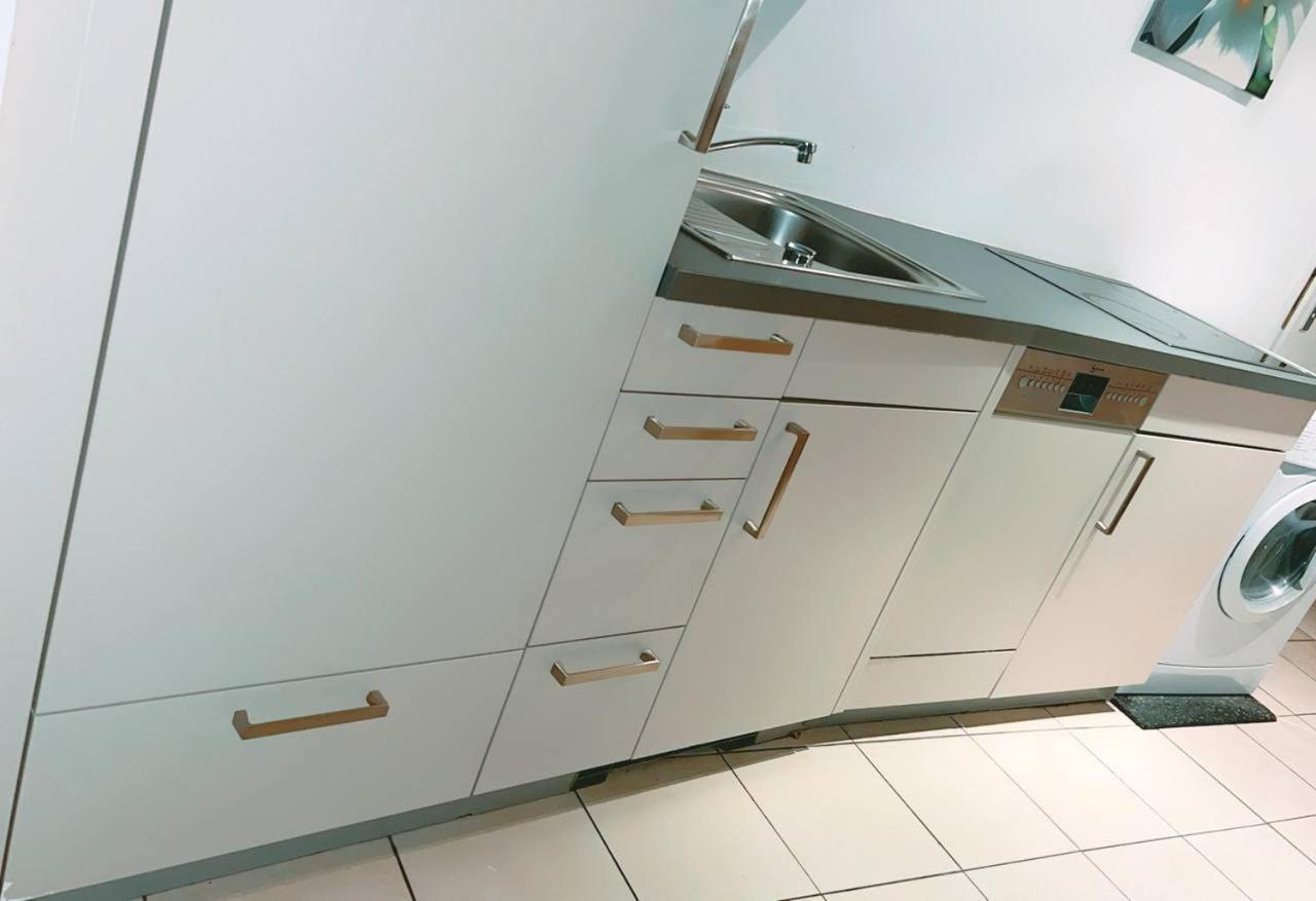 Comfort Triple Room Hn Vienna Luaran gambar